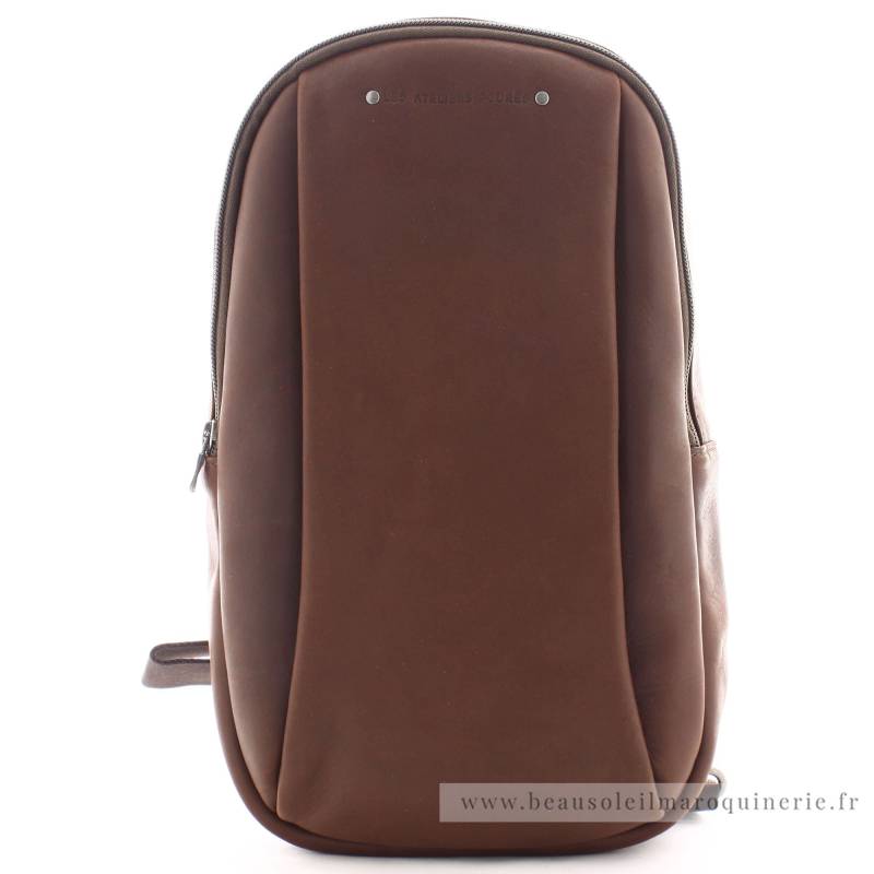 Grand sac holster cuir  Les Ateliers Fourès Baroudeur 9218COG cognac vue de face