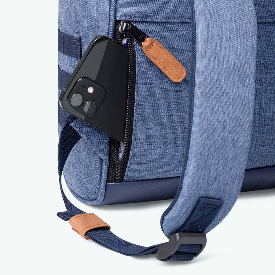 Petit sac à dos Cabaïa Adventurer Mini ADV S Paris (Bleu Jean / Gris) emplacement smartphone