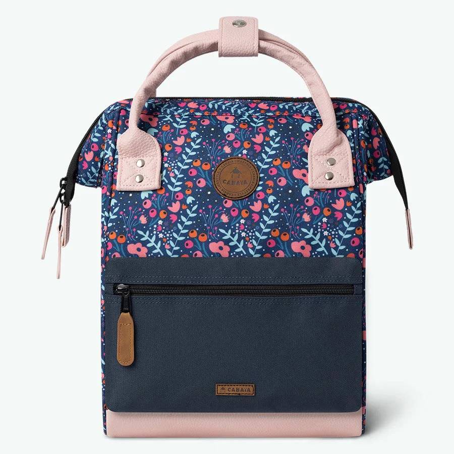 Petit sac à dos Cabaïa Adventurer Mini Honfleur (Bleu motifs fleuris et rose pastel) de face