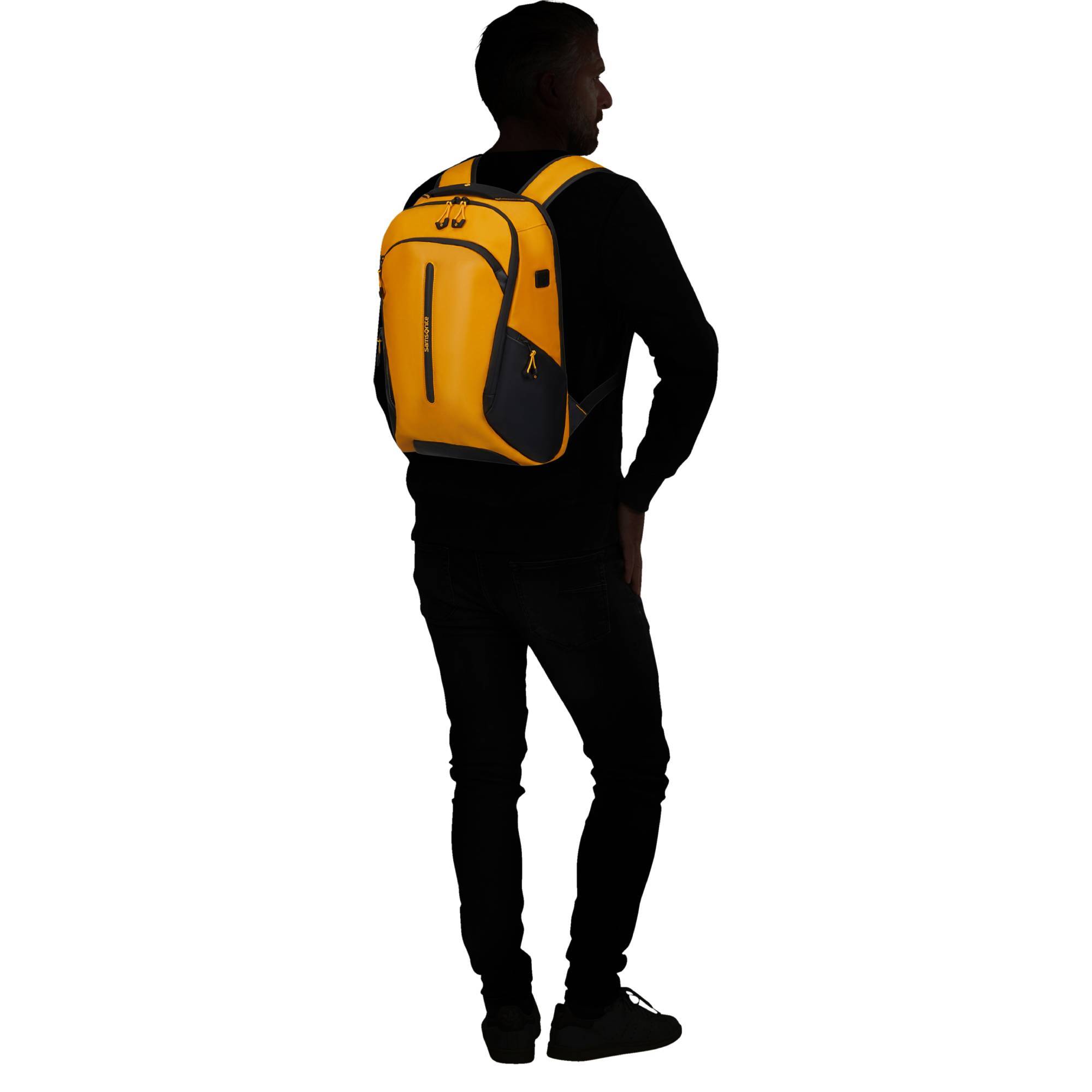 Sac à dos Samsonite porte ordinateur Ecodiver 15,6" 140874 1924 couleur jaune porté mannequin