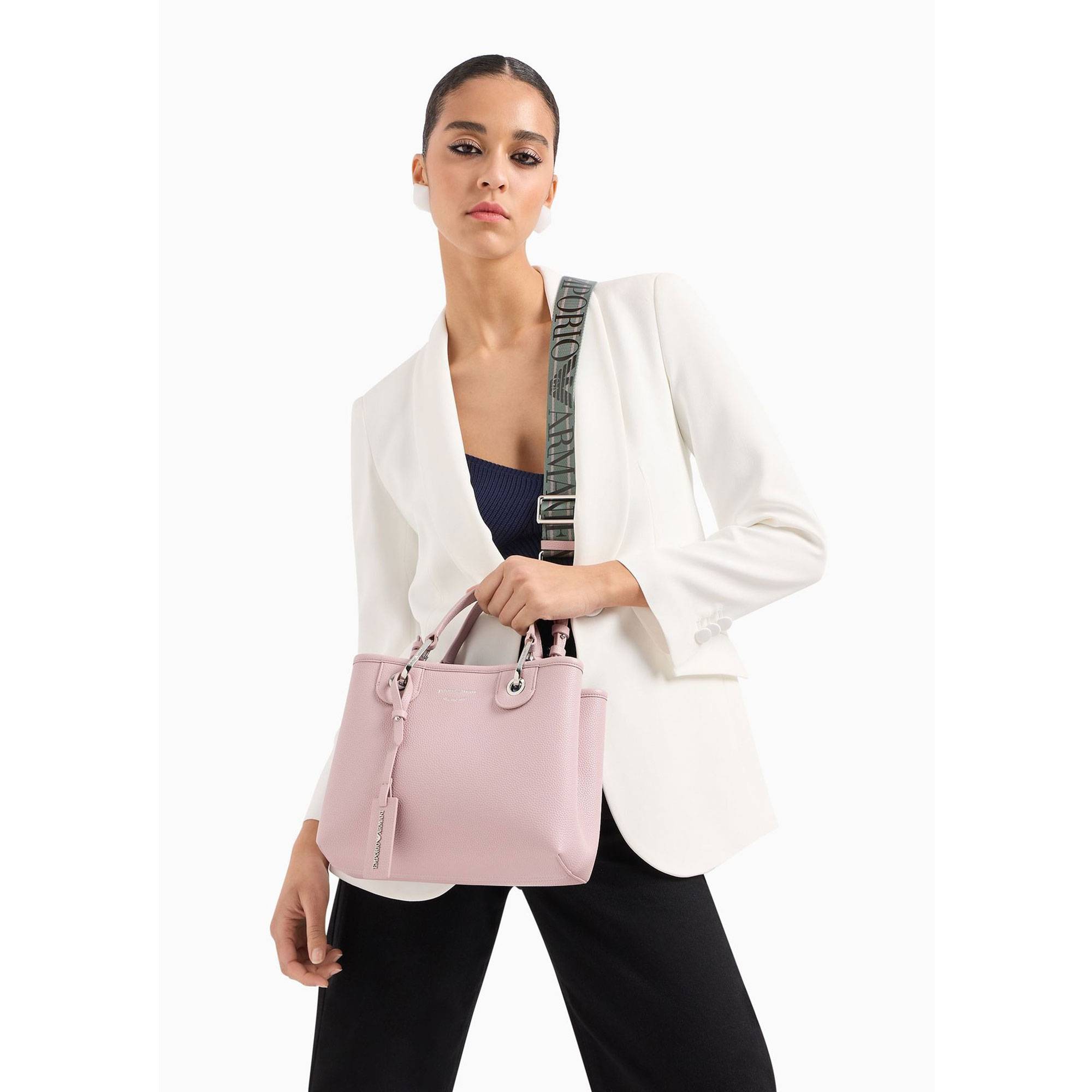 Petit sac cabas Emporio Armani MyEA Bag avec imprimé cerf Y3D166YFO5E 80569 80700 couleur rose, porté mannequin