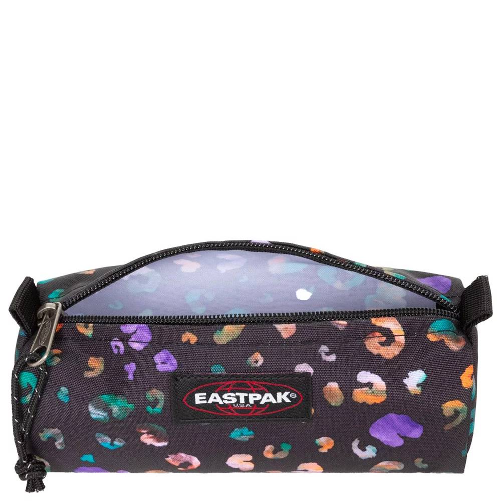 Trousse simple Eastpak Benchmark Authentic Beastimal Black (Noir avec motif léopard multicolore) EK000372 6O5 ouverte