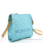 Pochette Valentino Bags porté travers Liuto VBS3KG40 F49 couleur bleu ciel vue de profil
