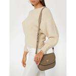 Mini sac d'épaule Guess tressé Murielle HWWG950320DRT couleur beige, mannequin